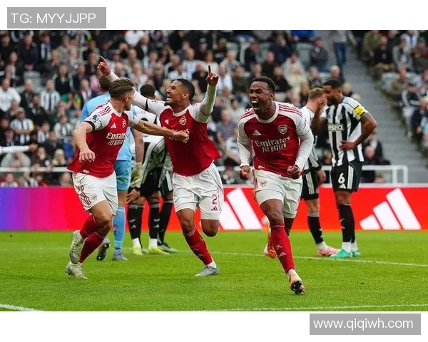 阿森纳意外失利仍居榜首蓝军紧追其后黑马冲进前四曼联苦战第八